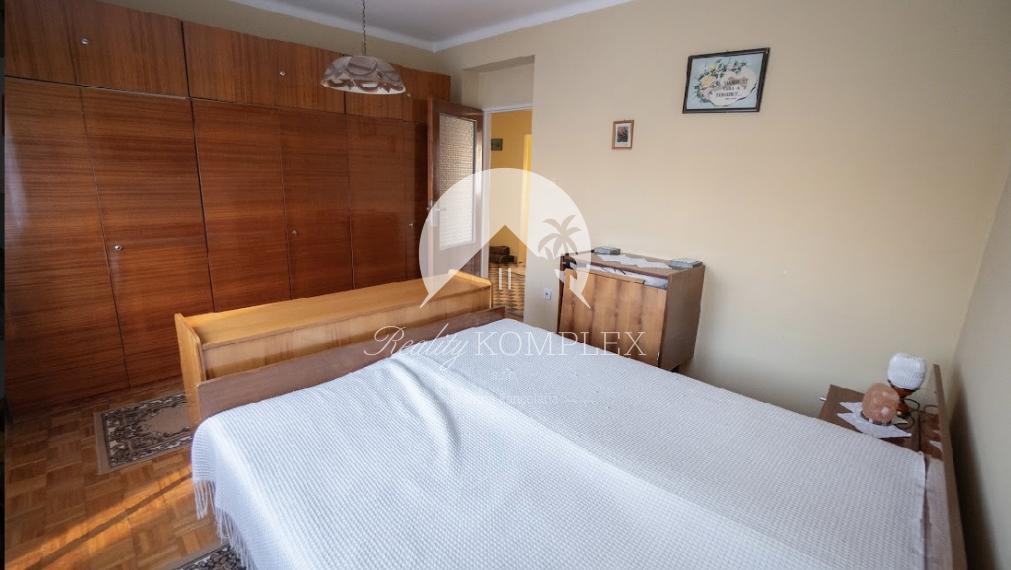 Reality KOMPLEX s.r.o., Vám ponúka na predaj 4-izbový dvojpodlažný rodinný dom v meste Hurbanovo