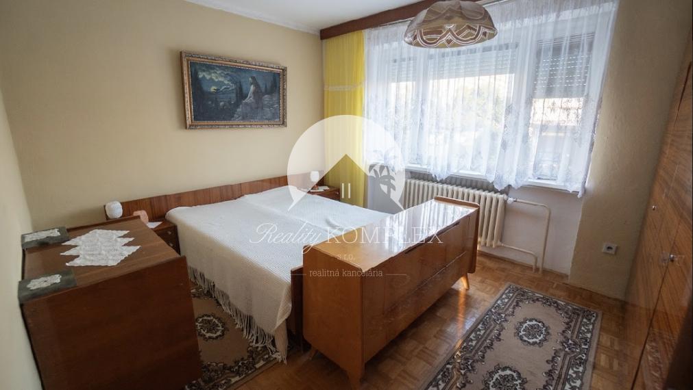 Reality KOMPLEX s.r.o., Vám ponúka na predaj 4-izbový dvojpodlažný rodinný dom v meste Hurbanovo