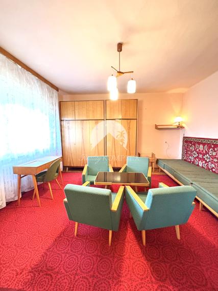 VÝRAZNÁ ZĽAVA !!! MIMORIADNÁ PONUKA!!! Reality KOMPLEX s.r.o., Vám ponúka  zariadený 4 izbový rodinný dom s veľkým pozemkom a s garážou vo vyhľadávanej lokalite v obci Rúbaň okres Nové Zámky !!!