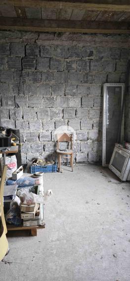 Exkluzívan csak nálunk! A Reality KOMPLEX s.r.o. eladásra kínál egy családi házat Gútán (Kolárovo).