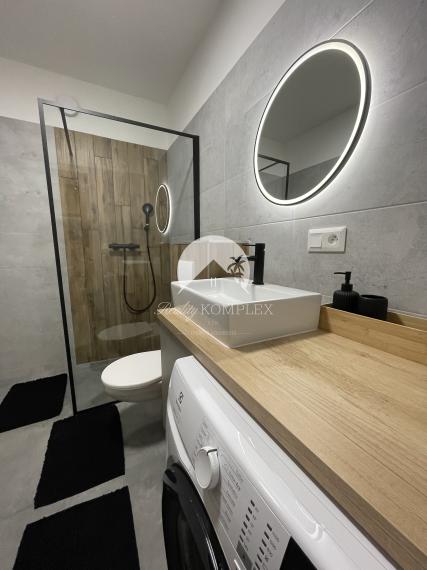 Reality KOMPLEX s.r.o., Vám ponúka na Prenájom 2-izbový byt s loggiou v meste Dunajská Streda