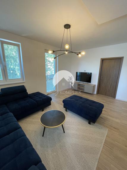 Reality KOMPLEX s.r.o., Vám ponúka na Prenájom 2-izbový byt s loggiou v meste Dunajská Streda