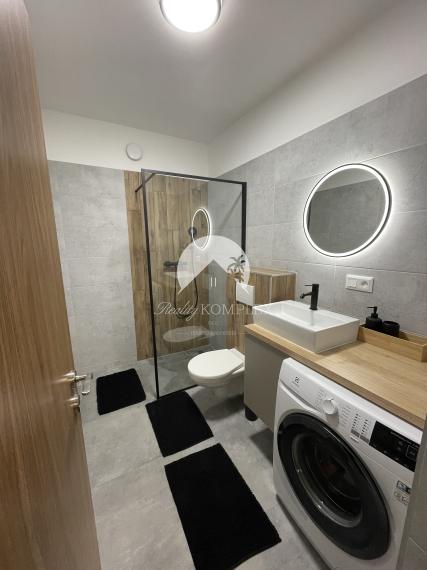 Reality KOMPLEX s.r.o., Vám ponúka na Prenájom 2-izbový byt s loggiou v meste Dunajská Streda