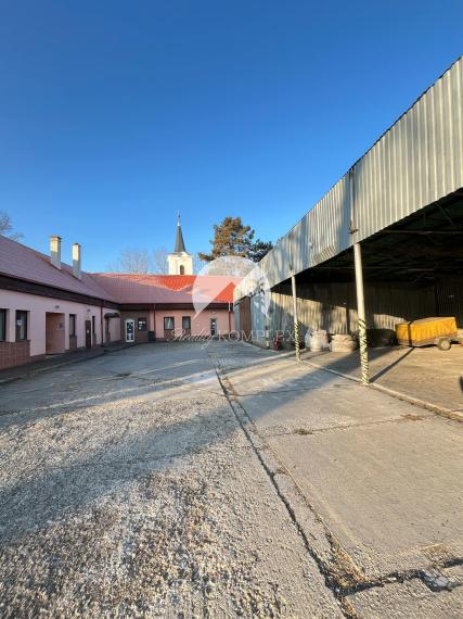 Reality KOMPLEX s.r.o. Vám ponúka na predaj PRIEMYSELNÝ AREÁL V KOMÁRNE, ČASŤ NOVÁ STRÁŽ