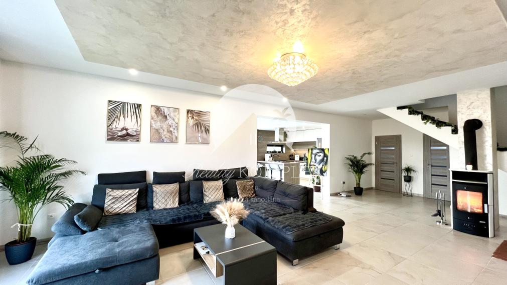 Reality KOMPLEX s.r.o. ponúka na PREDAJ kvalitnú 4 izbovú NOVOSTAVBU v obci Horné Mýto