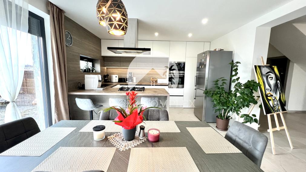 Reality KOMPLEX s.r.o. ponúka na PREDAJ kvalitnú 4 izbovú NOVOSTAVBU v obci Horné Mýto