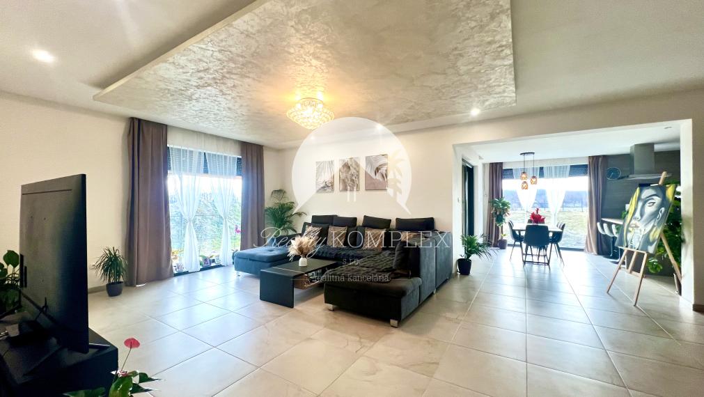 Reality KOMPLEX s.r.o. ponúka na PREDAJ kvalitnú 4 izbovú NOVOSTAVBU v obci Horné Mýto