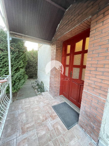 Reality KOMPLEX s.r.o. Vám ponúka rodinný dom s veľkým pozemkom v obci Vrakúň