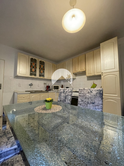 Reality KOMPLEX s.r.o. Vám ponúka rodinný dom s veľkým pozemkom v obci Vrakúň