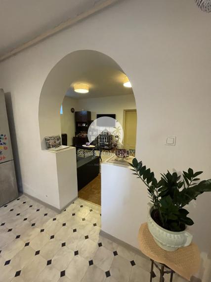 Reality KOMPLEX s.r.o. Vám ponúka rodinný dom s veľkým pozemkom v obci Vrakúň