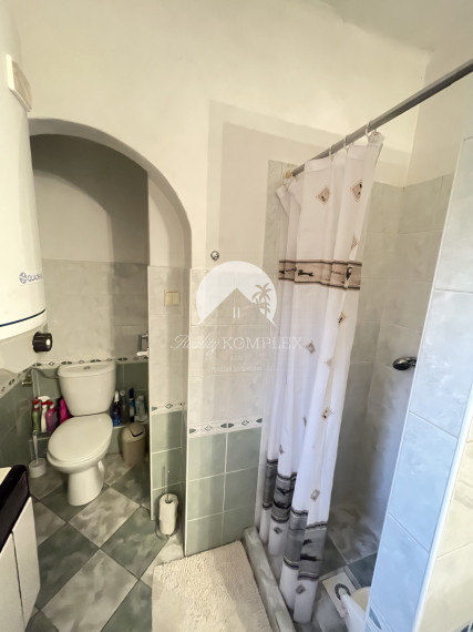 Reality KOMPLEX s.r.o. Vám ponúka rodinný dom s veľkým pozemkom v obci Vrakúň