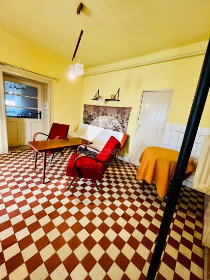 Reality KOMPLEX s.r.o. Vám ponúka Exkluzívne na predaj 3 izbový rodinný dom v pôvodnom stave v obci Sokolce