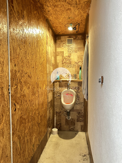 Reality KOMPLEX s.r.o. Vám ponúka EXKLUZÍVNE na predaj priestranný poschodový rodinný dom v Kolárove!