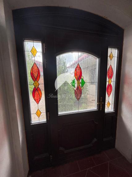 Reality KOMPLEX s.r.o., Vám ponúka na predaj rodinný dom  v obci Bátorove Kosihy.