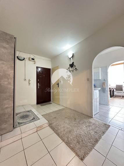 Ponúkame Vám EXKLUZÍVNE do nájmu 1izbový byt na ul. HVIEZDNÁ v Komárné