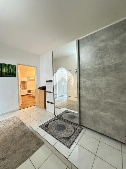 Ponúkame Vám EXKLUZÍVNE do nájmu 1izbový byt na ul. HVIEZDNÁ v Komárné