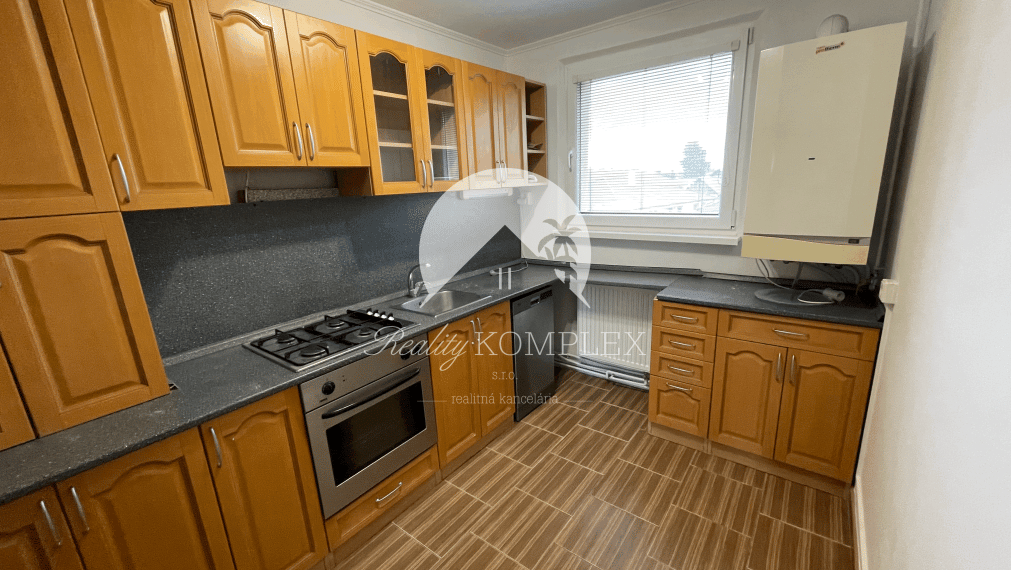 ! EXKLUZÍVNE! Reality KOMPLEX s.r.o. Vám ponúka 3-izbový byt NA PRENÁJOM v Gabčíkove