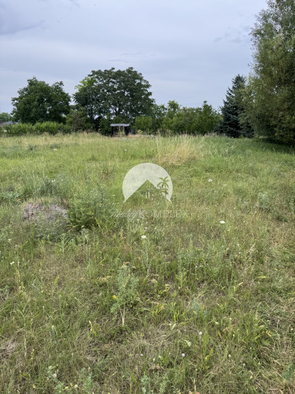 Reality KOMPLEX s.r.o. Vám ponúka  NA PREDAJ stavebný pozemok v Povode