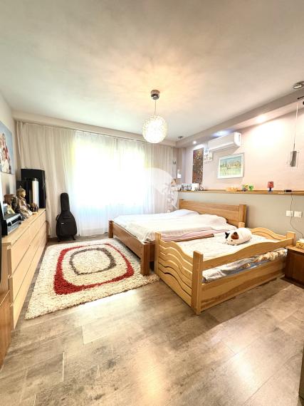 IBA U NÁS !!! Reality KOMPLEX s.r.o.,Vám ponúka na predaj nadštandardnú samotu s veľkým pozemkom obklopenú krásnou prírodou v obci Vrbová nad Váhom len 15 km od Komárna !!!