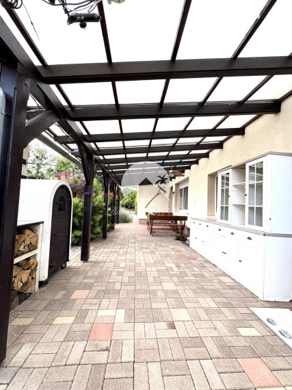 IBA U NÁS !!! Reality KOMPLEX s.r.o.,Vám ponúka na predaj nadštandardnú samotu s veľkým pozemkom obklopenú krásnou prírodou v obci Vrbová nad Váhom len 15 km od Komárna !!!