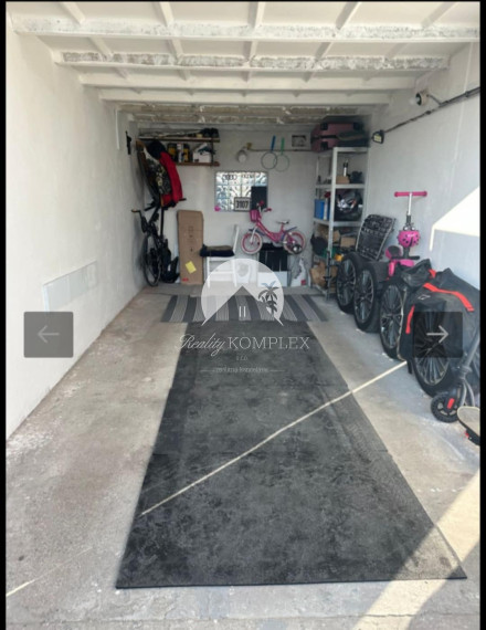 Reality KOMPLEX s.r.o. ponúka na PREDAJ  zrekonštruovanú garáž vo výbornej lokalite  v Dunajskej Strede