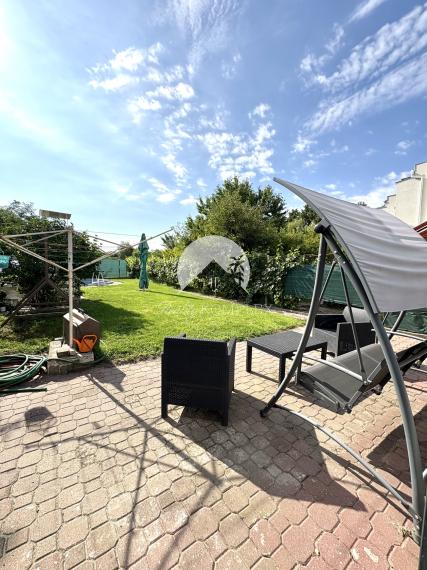 Reality KOMPLEX s.r.o. ponúka na PRENÁJOM 5 izbový rodinný dom s bazénom, záhradou a s garážou v Novej Stráži, časť Komárno !!!