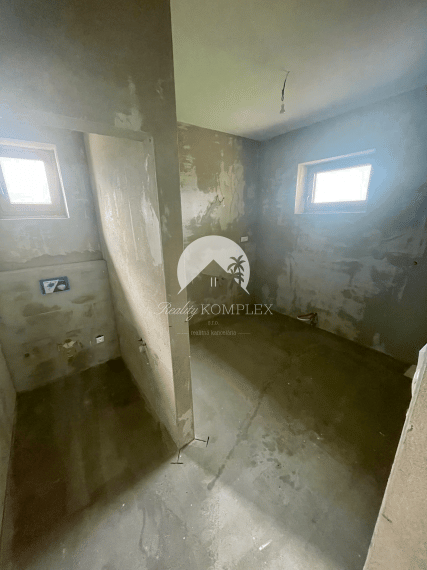 Reality KOMPLEX s.r.o. Vám ponúka luxusný rodinný dom v prémiovej lokalite DS