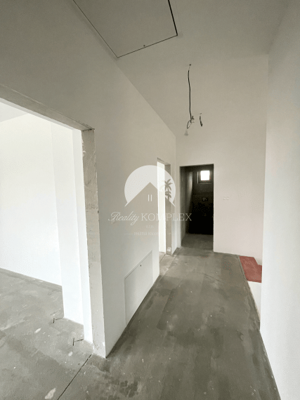 Reality KOMPLEX s.r.o. Vám ponúka luxusný rodinný dom v prémiovej lokalite DS