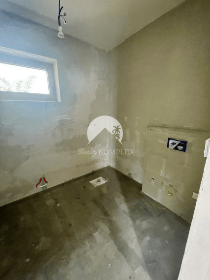 Reality KOMPLEX s.r.o. Vám ponúka luxusný rodinný dom v prémiovej lokalite DS