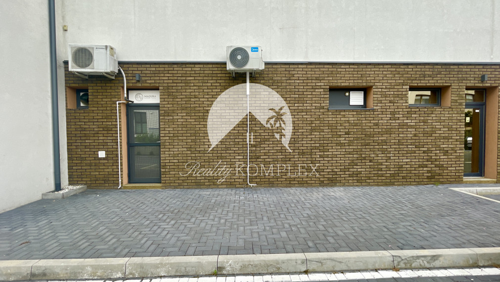 Reality KOMPLEX s.r.o., Vám ponúka na prenájom obchodný priestor v meste Dunajská Streda
