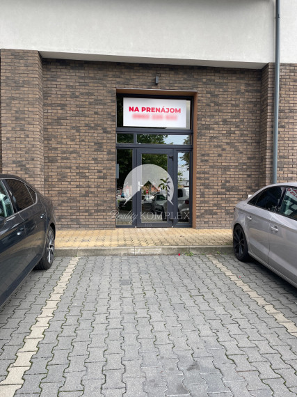 Reality KOMPLEX s.r.o., Vám ponúka na prenájom obchodný priestor v meste Dunajská Streda