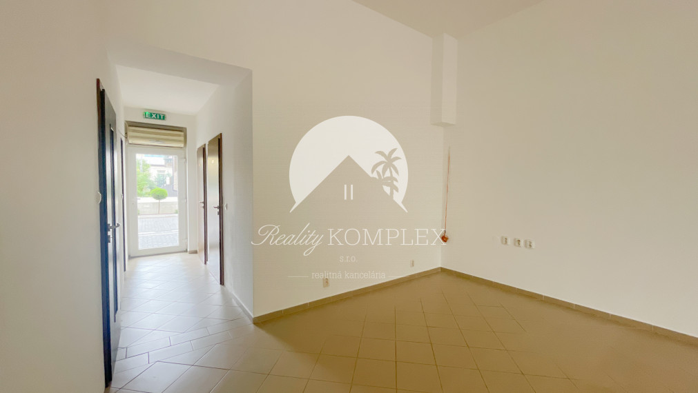 Reality KOMPLEX s.r.o., Vám ponúka na prenájom obchodný priestor v meste Dunajská Streda