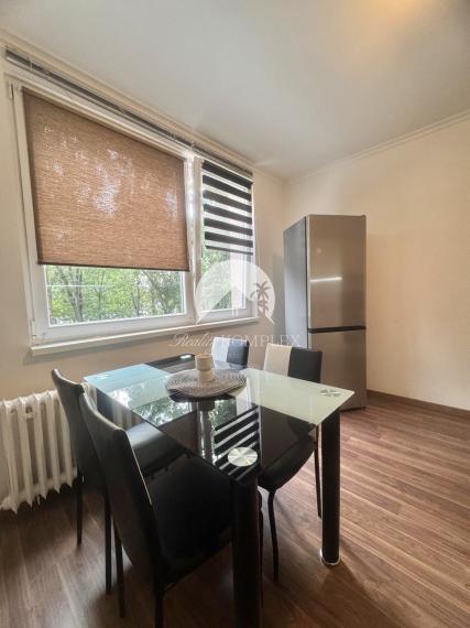 Reality KOMPLEX s.r.o., Vám ponúka 1 izbový byt vo VYHĽADÁVANEJ lokalite mesta Nové Zámky  od spoľahlivého majiteľa!!!!