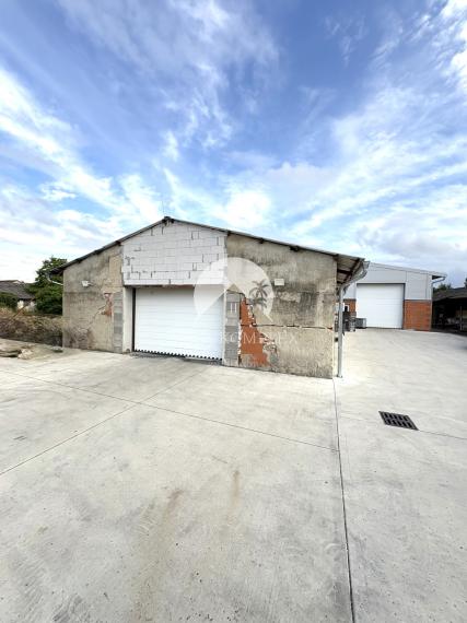 IBA U NÁS !!! Reality KOMPLEX s.r.o. vám ponúka na prenájom priestrannú viacúčelovú halu v Martovciach na pozemku s celkovou výmerou 8 647 m²