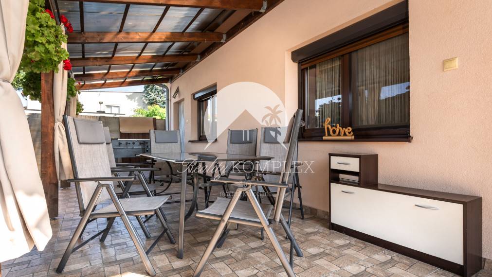 Výnimočná ponuka: Dva rodinné domy na jednom pozemku, v jednej kúpe! - Veľký Meder