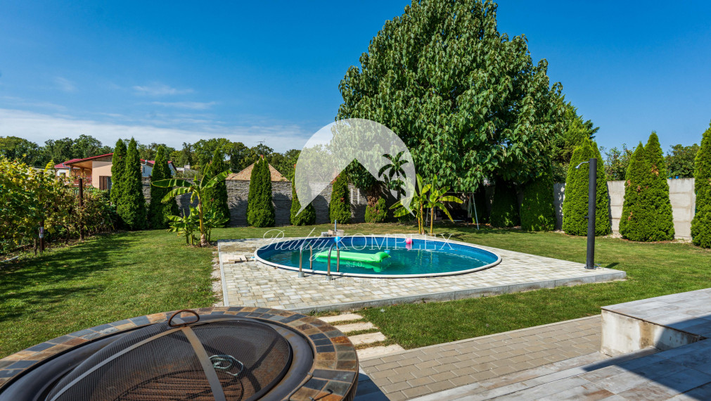 Výnimočná ponuka: Dva rodinné domy na jednom pozemku, v jednej kúpe! - Veľký Meder