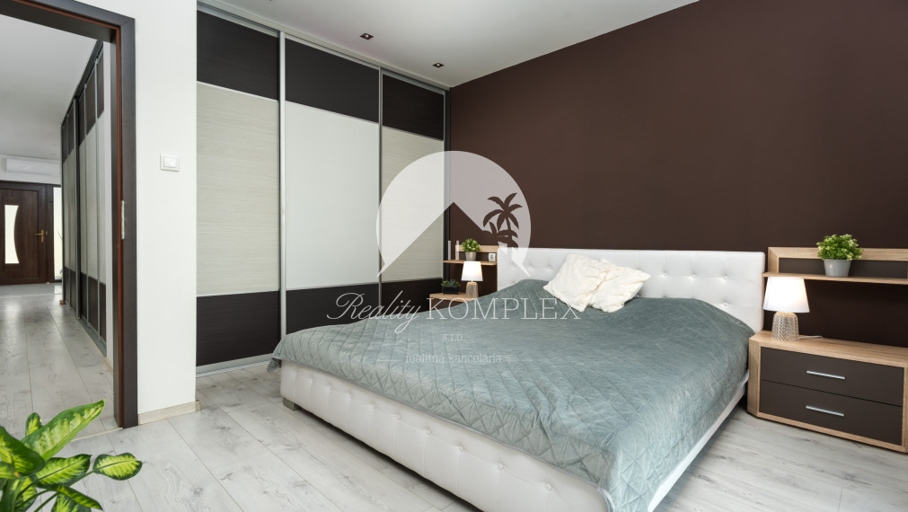 Výnimočná ponuka: Dva rodinné domy na jednom pozemku, v jednej kúpe! - Veľký Meder