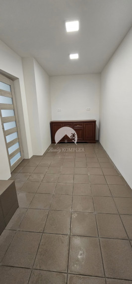 Reality KOMPLEX s.r.o. Vám ponúka do NÁJMU obchodný priestor na výbornom mieste v Marcelovej!!