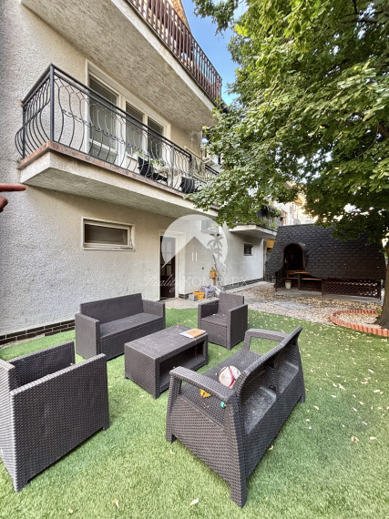 Exkluzívne iba u nás Vám Reality KOMPLEX s.r.o., ponúka na PREDAJ 4 izbový podkrovný byt s garážou v tichej lokalite Mesta Komárno!