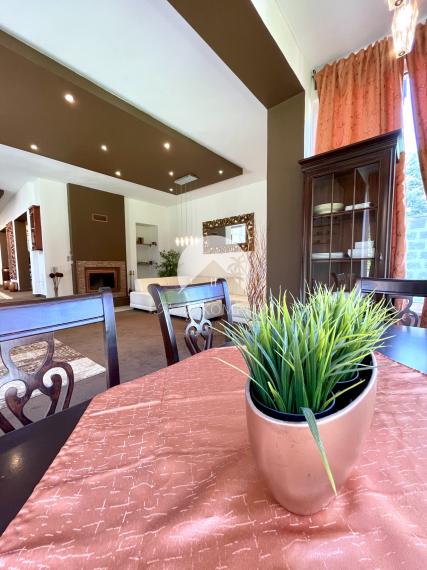 !!!LEN U NÁS!!! Reality KOMPLEX s.r.o. Vám ponúka 6-izbový rodinný dom v Dunajskej Strede NA PREDAJ