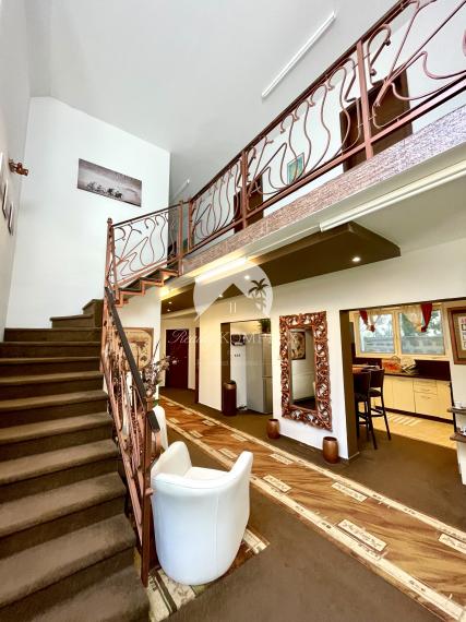 !!!LEN U NÁS!!! Reality KOMPLEX s.r.o. Vám ponúka 6-izbový rodinný dom v Dunajskej Strede NA PREDAJ