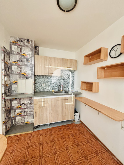 Reality KOMPLEX s.r.o., Vám ponúka na PREDAJ 1 izbový byt v Meste Komárno.