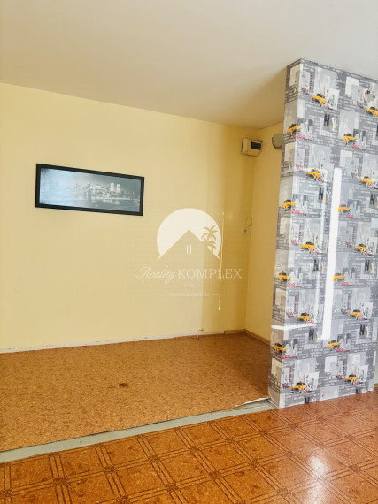 Reality KOMPLEX s.r.o., Vám ponúka na PREDAJ 1 izbový byt v Meste Komárno.