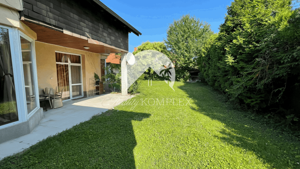 !!!LEN U NÁS!!! Reality KOMPLEX s.r.o. Vám ponúka 6-izbový rodinný dom v Dunajskej Strede NA PREDAJ