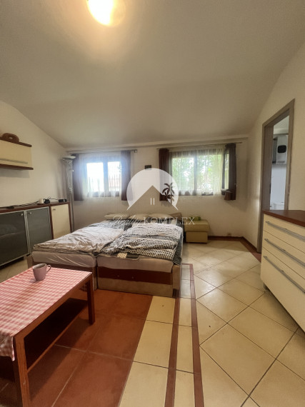 Rekreačná chata  s nádhernou záhradou a jazierkom v obľúbenej časti Komárna (Nová Osada)  blízko Váhu na PREDAJ!!