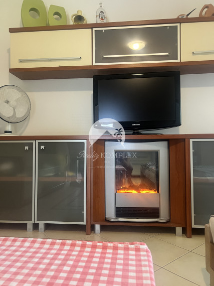 Rekreačná chata  s nádhernou záhradou a jazierkom v obľúbenej časti Komárna (Nová Osada)  blízko Váhu na PREDAJ!!