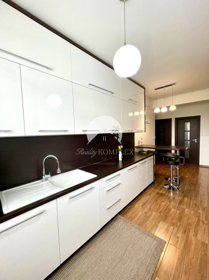 Reality KOMPLEX s.r.o. ponúka na PRENÁJOM pekný zariadený 2 izbový byt v Dunajskej Strede