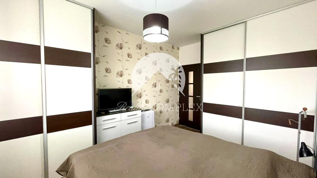 Reality KOMPLEX s.r.o. ponúka na PRENÁJOM pekný zariadený 2 izbový byt v Dunajskej Strede