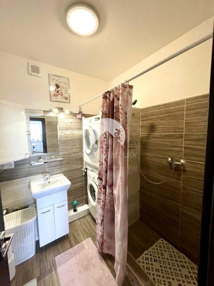 Reality KOMPLEX s.r.o. ponúka na PRENÁJOM pekný zariadený 2 izbový byt v Dunajskej Strede