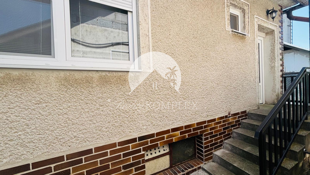 Reality KOMPLEX s.r.o. Vám EXKLUZÍVNE ponúka na predaj rodinný dom v obci Zemianska Olča